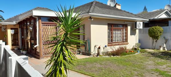 Property For Sale in Rondebosch, Cape Town